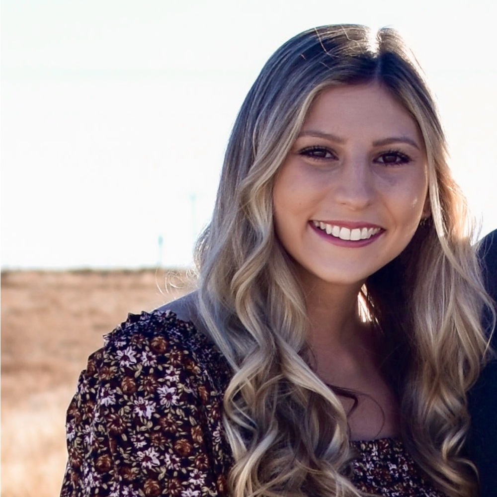 Meet your Posher, Kaila